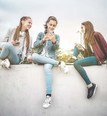 girls socialising